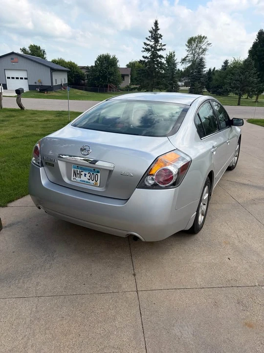 2007 Nissan Altima 4th Gen - Image 2 of 10