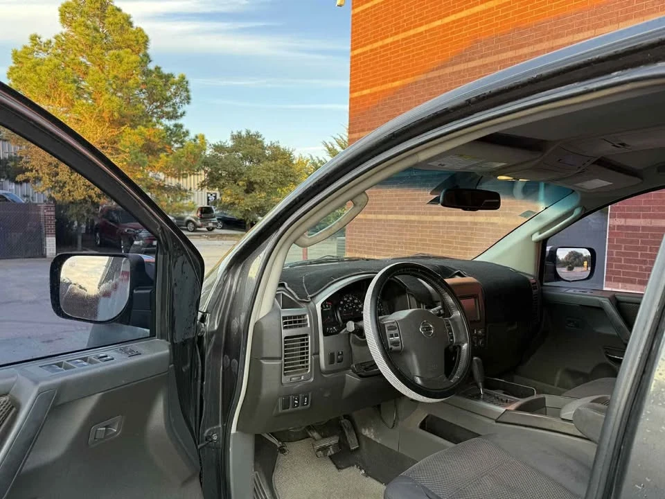 2007 Nissan Armada - Image 12 of 14
