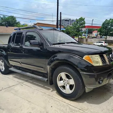 2007 Nissan Frontier Crew Cab LE Pickup 4D 5 ft