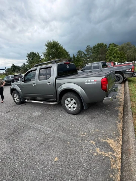 2007 Nissan Frontier 2nd Gen - Image 3 of 11