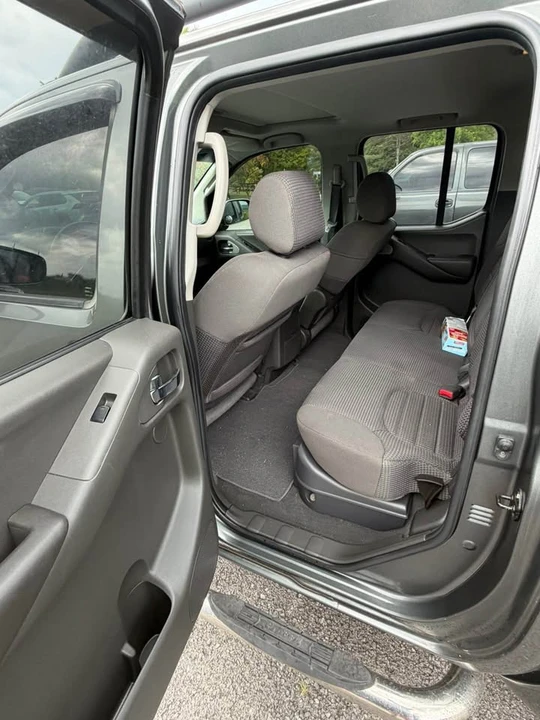 2007 Nissan Frontier 2nd Gen - Image 8 of 11
