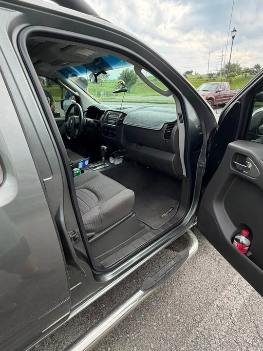 2007 Nissan Frontier 2nd Gen - Image 10 of 11