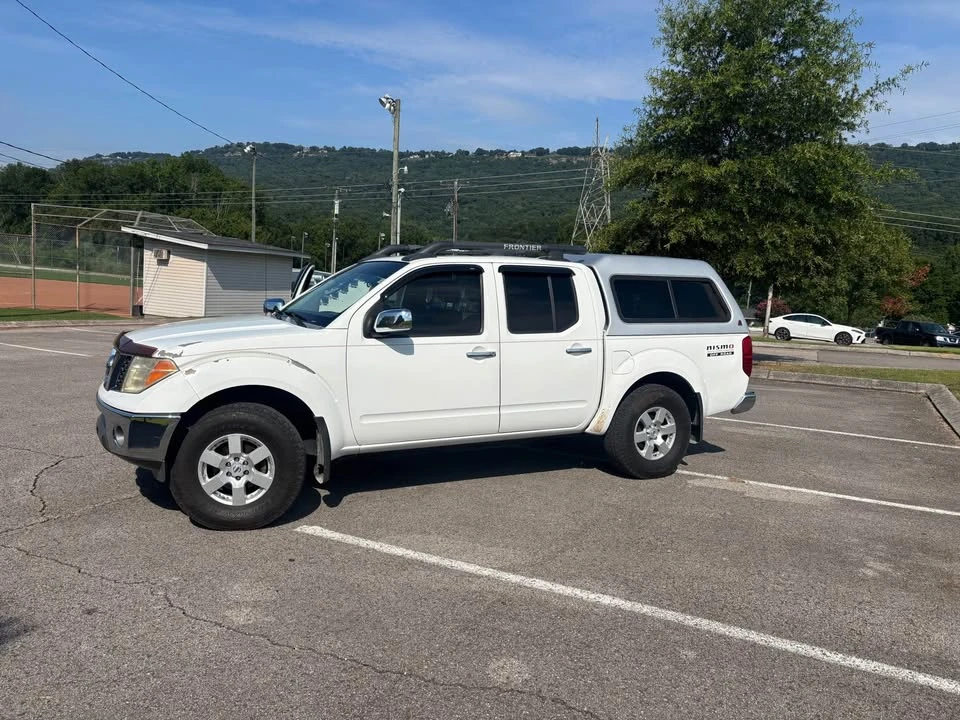 2007 Nissan Frontier 2nd Gen - Image 3 of 15