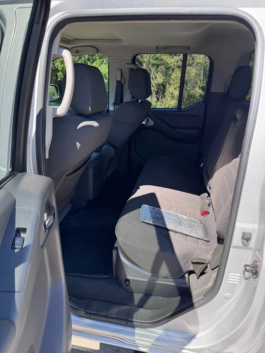 2007 Nissan Frontier 2nd Gen - Image 6 of 13