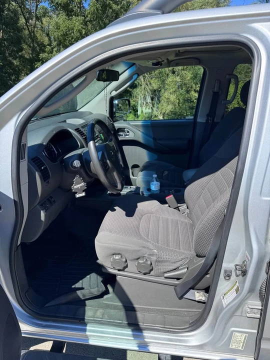 2007 Nissan Frontier 2nd Gen - Image 5 of 13