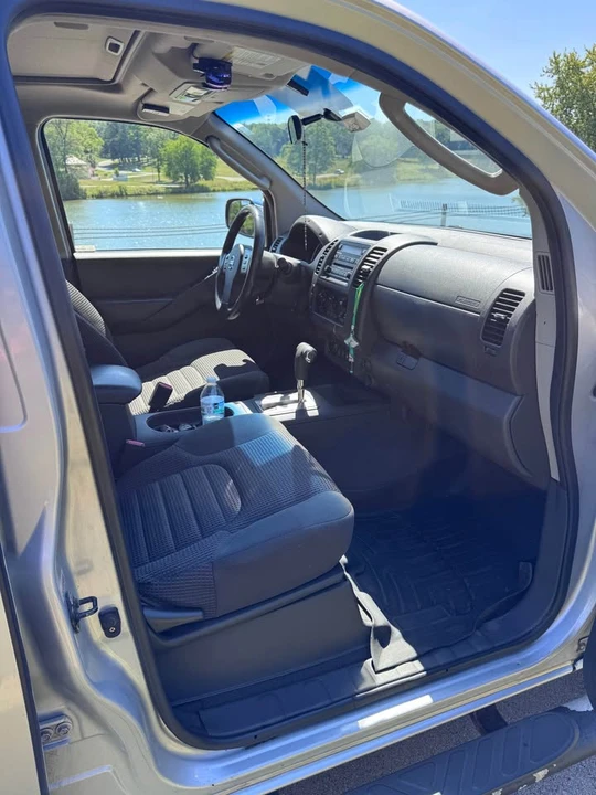 2007 Nissan Frontier 2nd Gen - Image 8 of 13