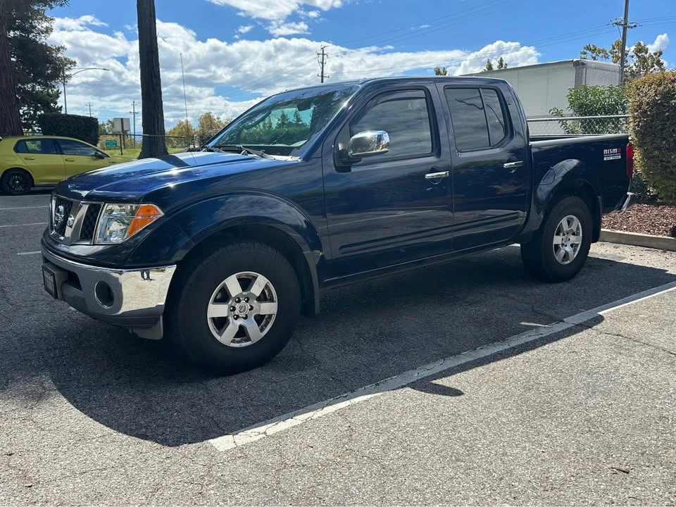2007 Nissan Frontier 2nd Gen - Image 2 of 10