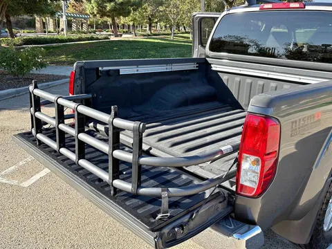 2007 Nissan Frontier Crew Cab Nismo Pickup 4D 5 ft