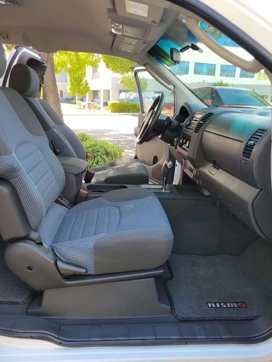 2007 Nissan Frontier 2nd Gen - Image 13 of 17