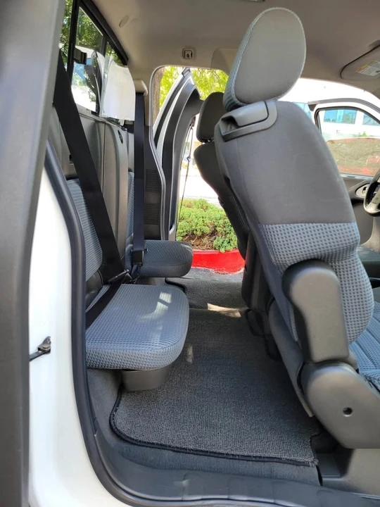 2007 Nissan Frontier 2nd Gen - Image 15 of 17