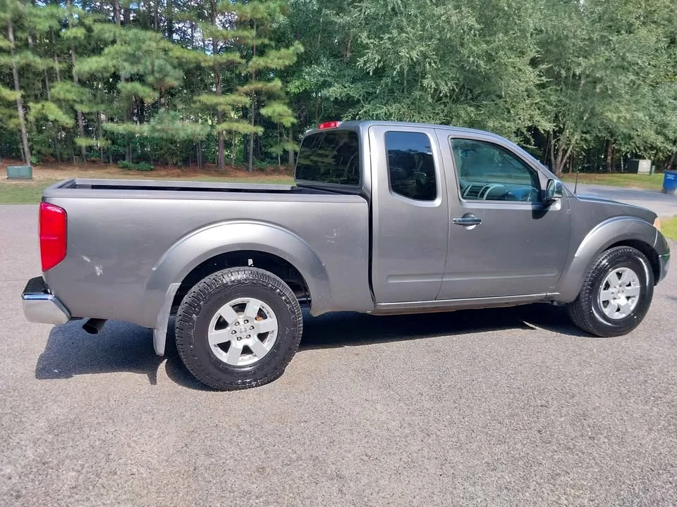 2007 Nissan Frontier 2nd Gen - Image 6 of 16