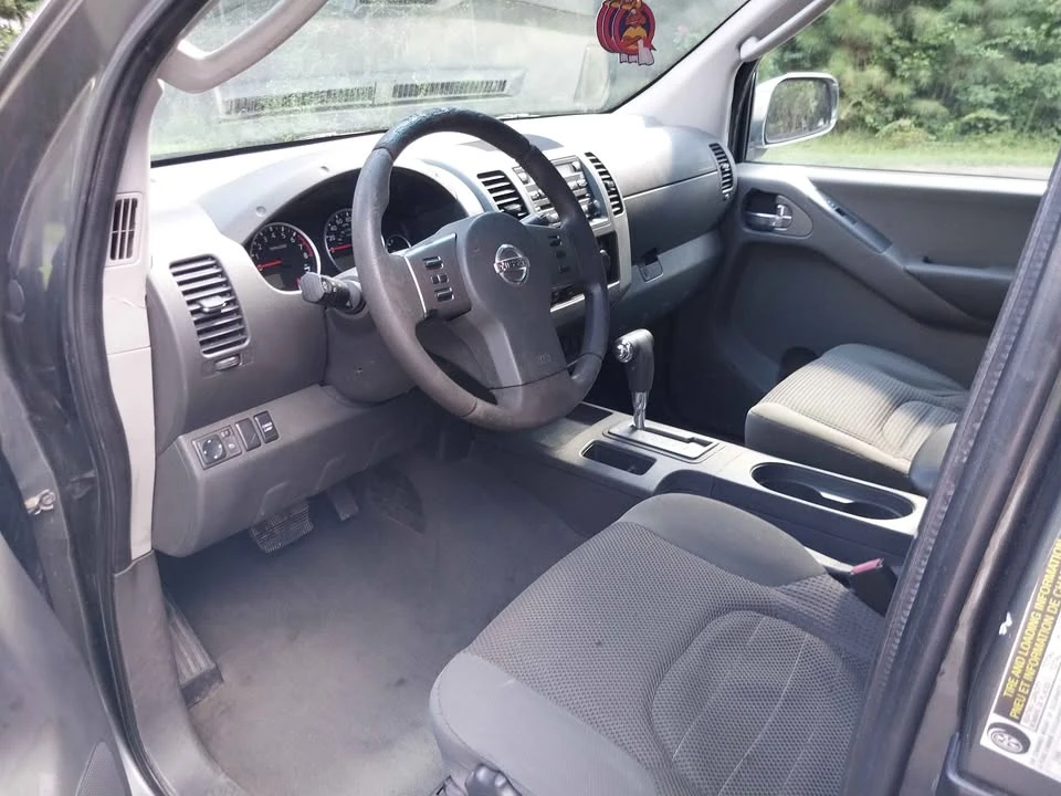 2007 Nissan Frontier 2nd Gen - Image 10 of 16