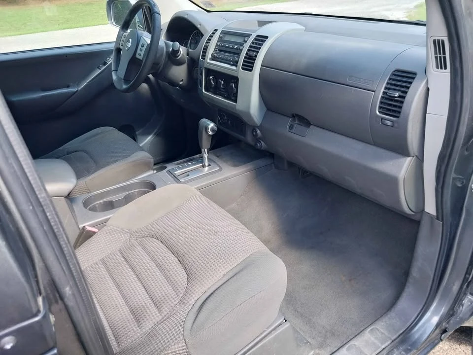 2007 Nissan Frontier 2nd Gen - Image 15 of 16