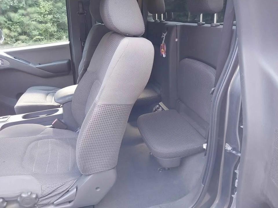 2007 Nissan Frontier 2nd Gen - Image 12 of 16