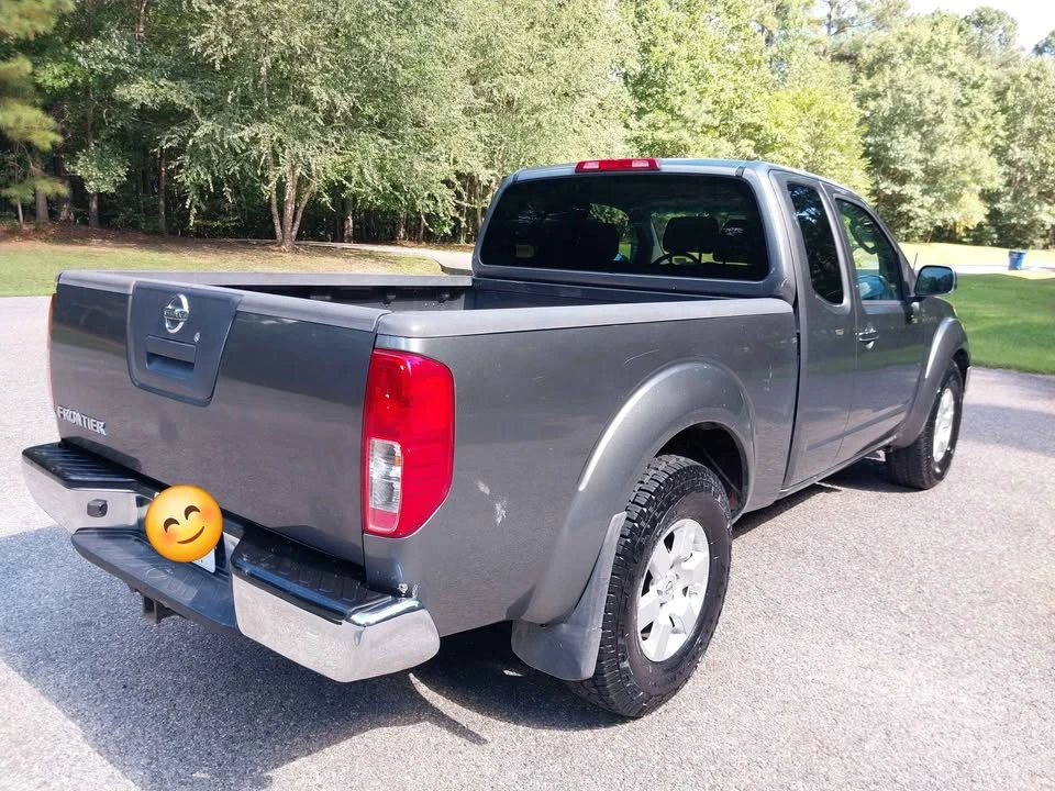 2007 Nissan Frontier 2nd Gen - Image 5 of 16