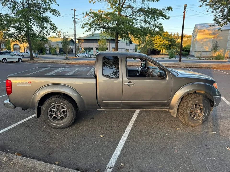 2007 Nissan Frontier 2nd Gen - Image 2 of 18