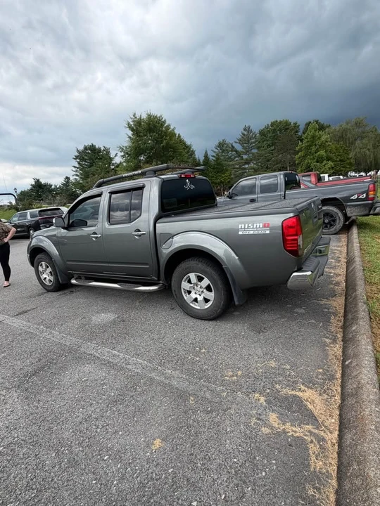2007 Nissan Frontier 2nd Gen - Image 5 of 11