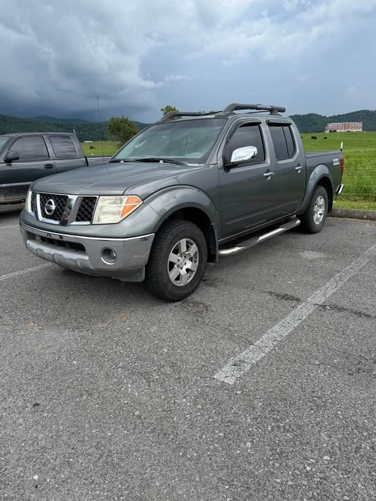 2007 Nissan Frontier 2nd Gen - Image 4 of 11