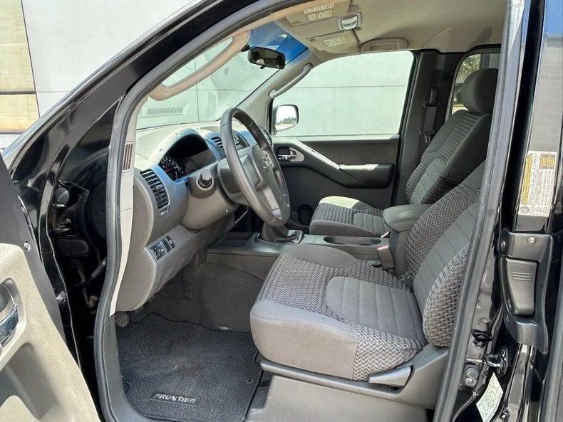 2007 Nissan Frontier 2nd Gen - Image 11 of 18