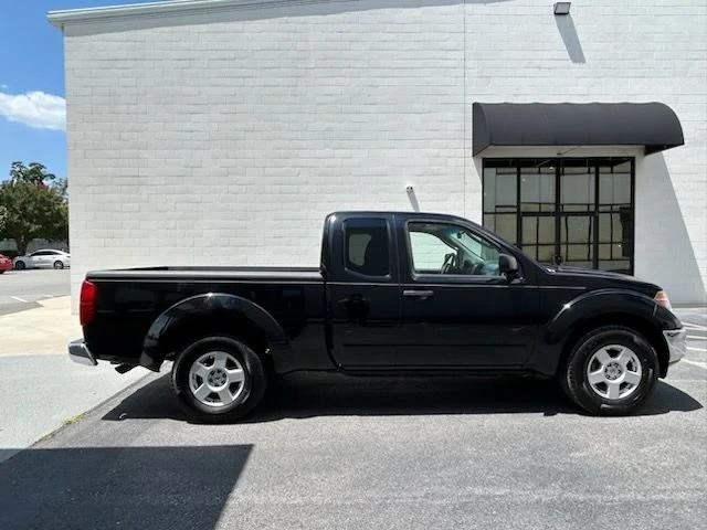 2007 Nissan Frontier 2nd Gen - Image 2 of 18