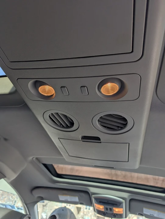 2007 Nissan Quest - Image 8 of 14