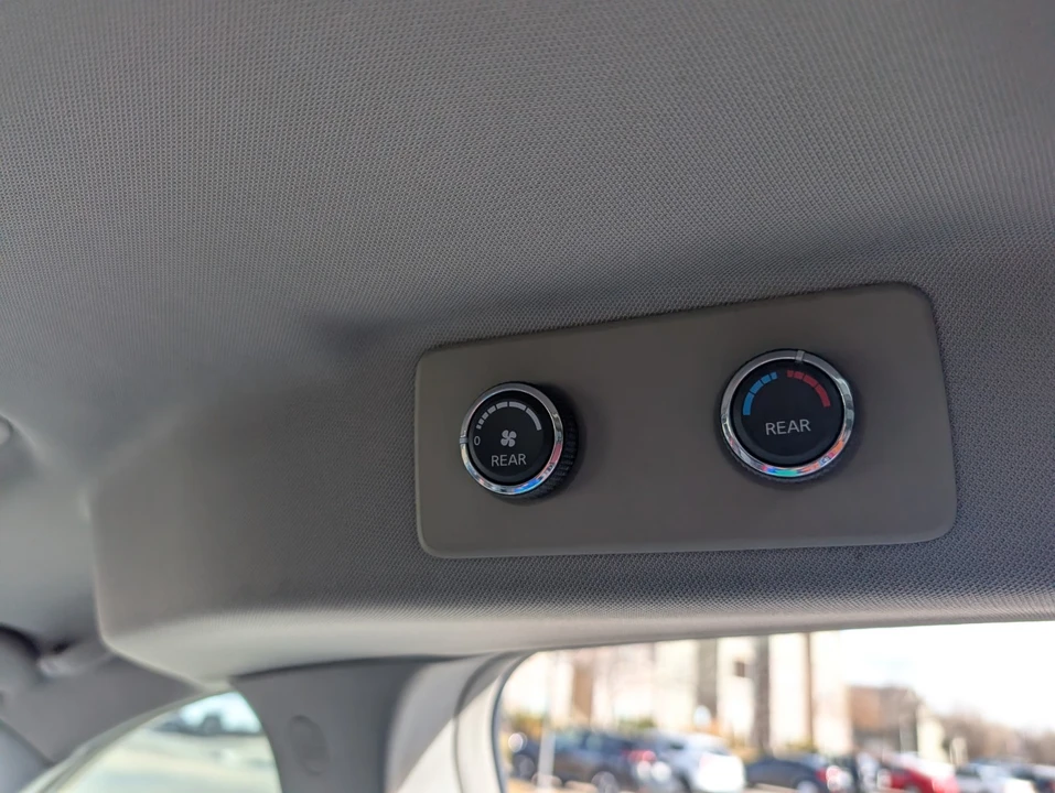 2007 Nissan Quest - Image 7 of 14