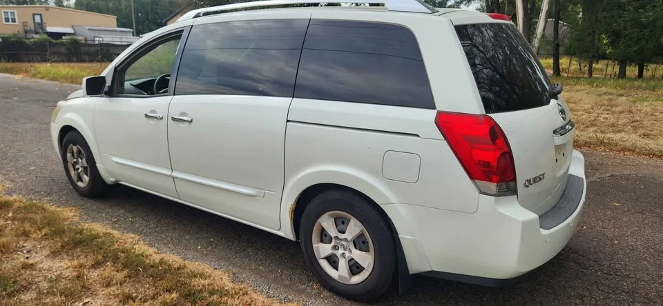 2007 Nissan Quest - Image 6 of 14