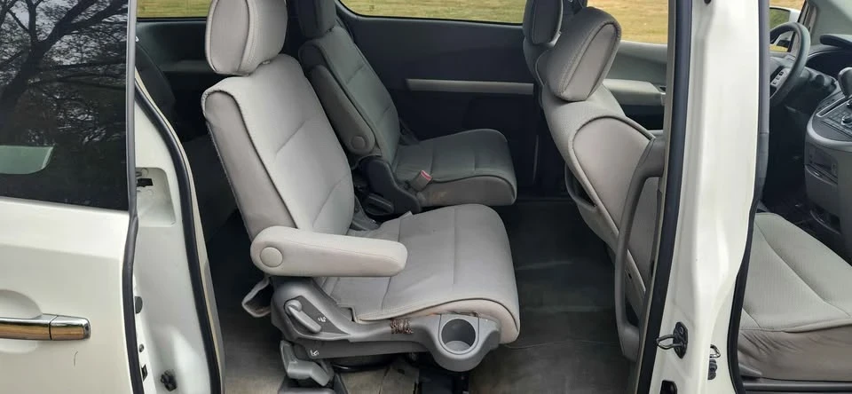 2007 Nissan Quest - Image 10 of 14