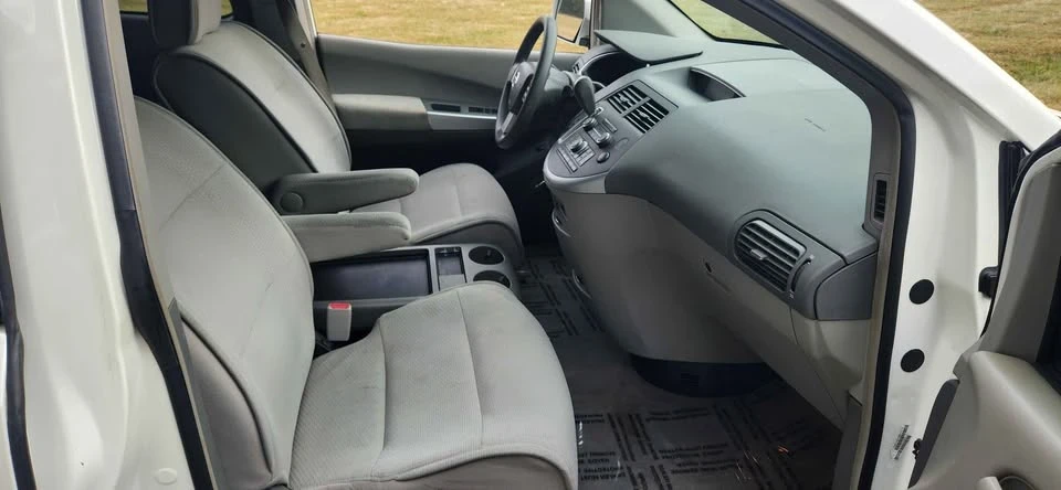 2007 Nissan Quest - Image 9 of 14