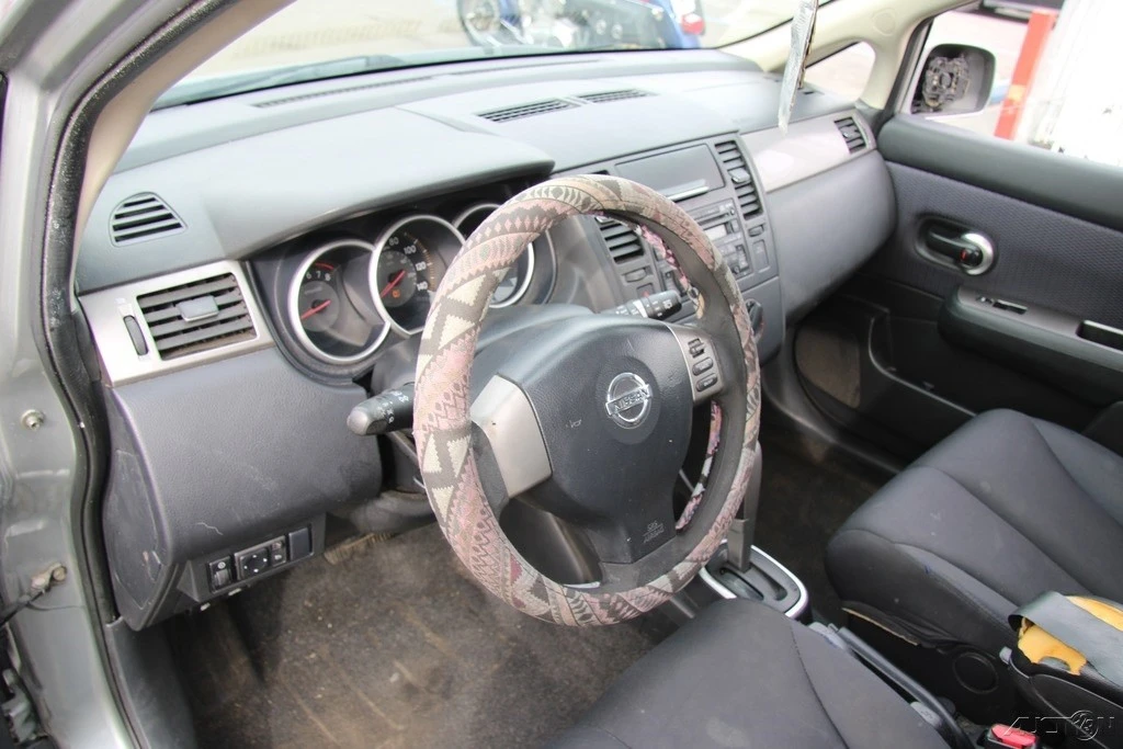 2007 Nissan Versa - Image 13 of 21