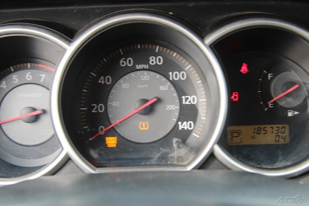 2007 Nissan Versa - Image 15 of 21