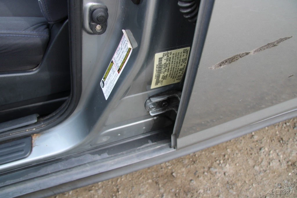 2007 Nissan Versa - Image 10 of 21