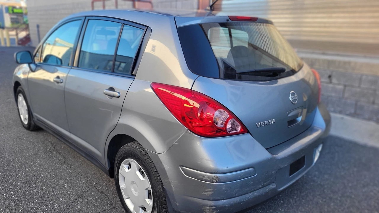 2007 Nissan Versa - Image 5 of 12