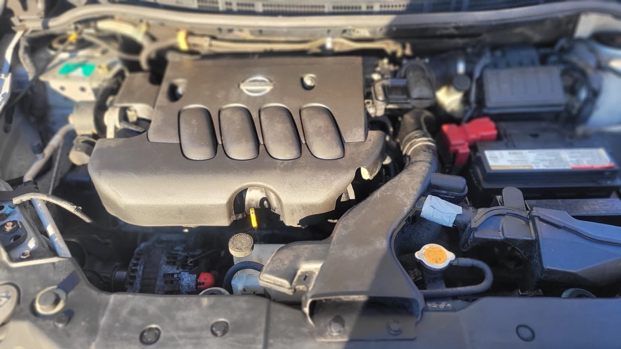 2007 Nissan Versa - Image 11 of 12