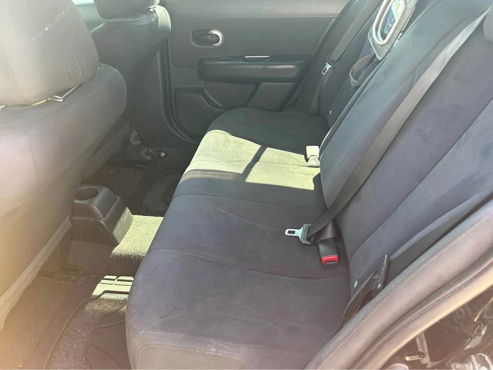 2007 Nissan Versa - Image 4 of 5