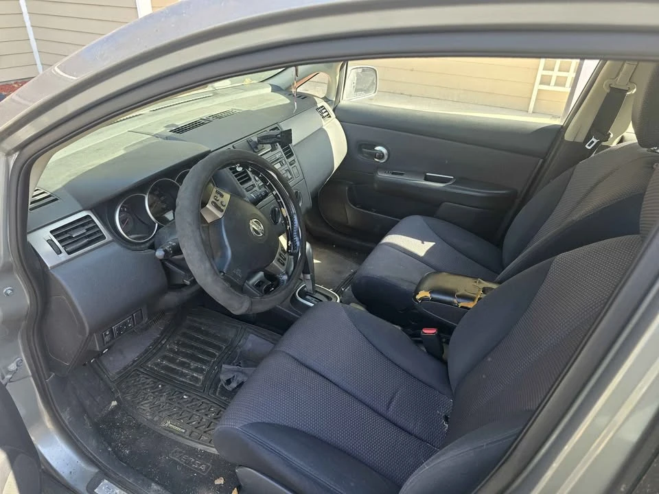 2007 Nissan Versa - Image 6 of 11