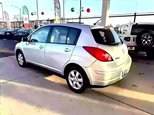 2007 Nissan Versa - Image 3 of 17