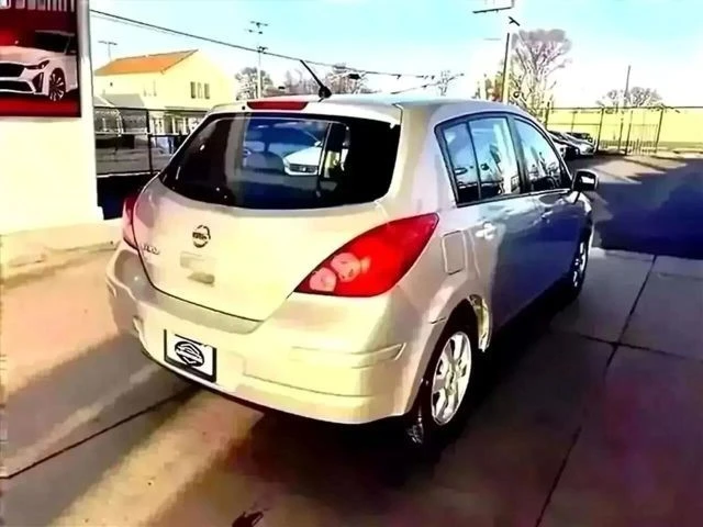 2007 Nissan Versa - Image 5 of 17