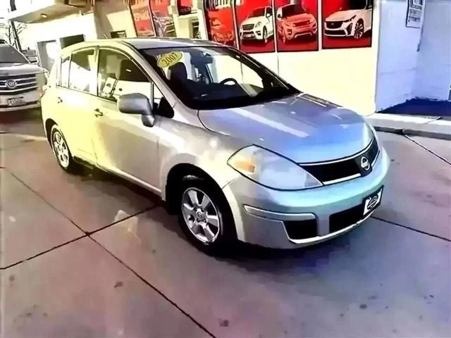 2007 Nissan Versa - Image 7 of 17