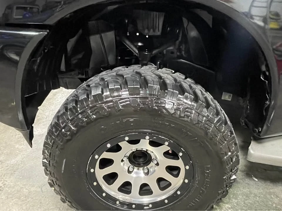 2007 Nissan Armada - Image 2 of 13
