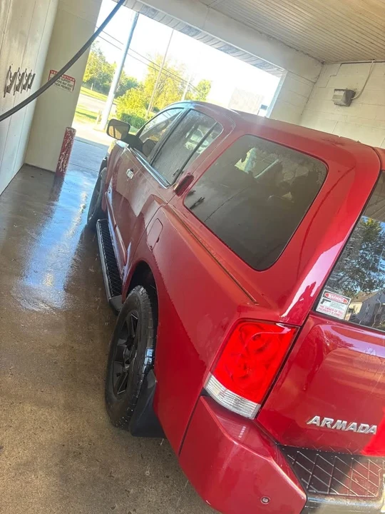 2007 Nissan Armada - Image 2 of 9