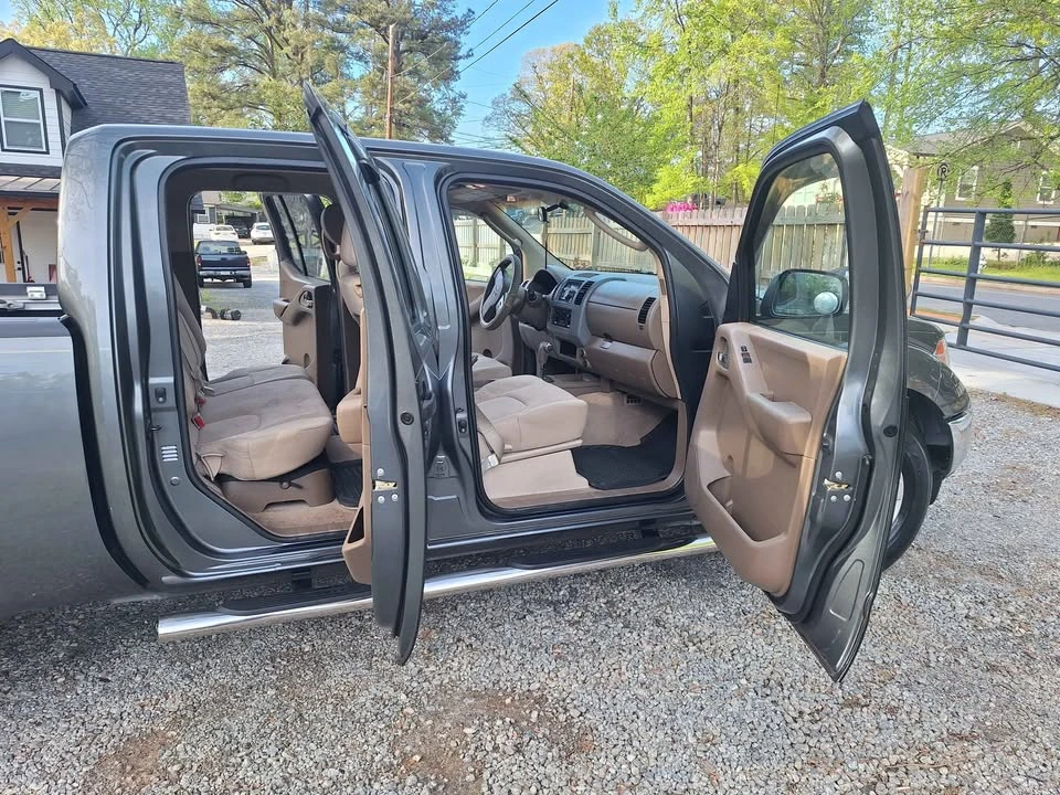 2007 Nissan Frontier 2nd Gen - Image 12 of 20