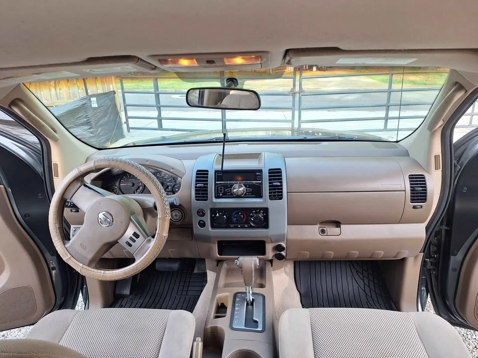 2007 Nissan Frontier 2nd Gen - Image 13 of 20