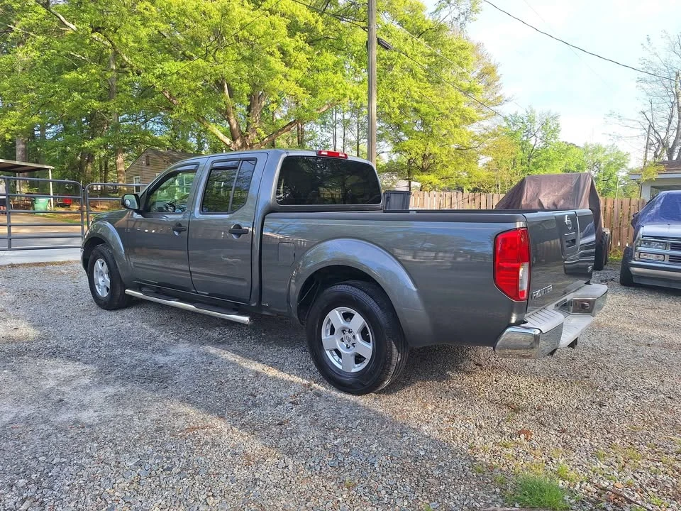 2007 Nissan Frontier 2nd Gen - Image 6 of 20