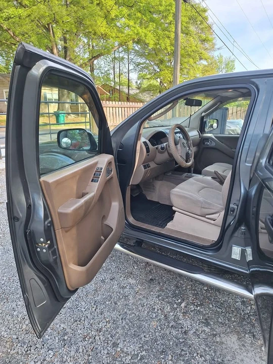 2007 Nissan Frontier 2nd Gen - Image 11 of 20