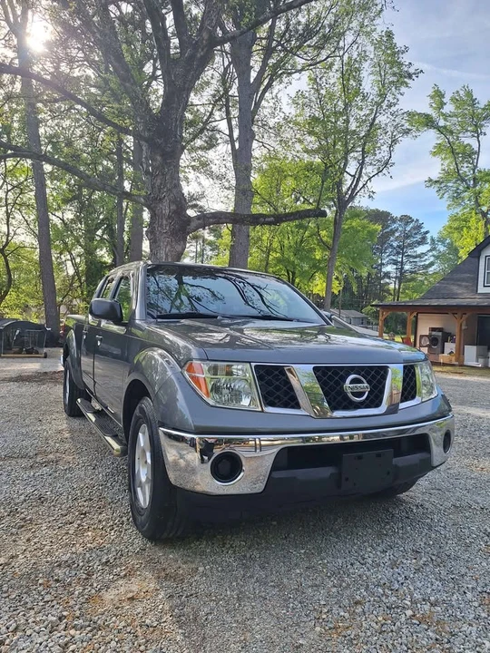 2007 Nissan Frontier 2nd Gen - Image 2 of 20