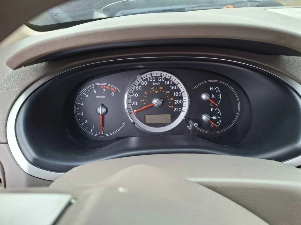 2007 Nissan Quest - Image 3 of 6
