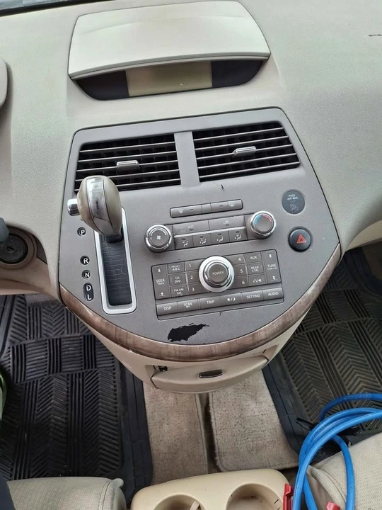 2007 Nissan Quest - Image 2 of 6