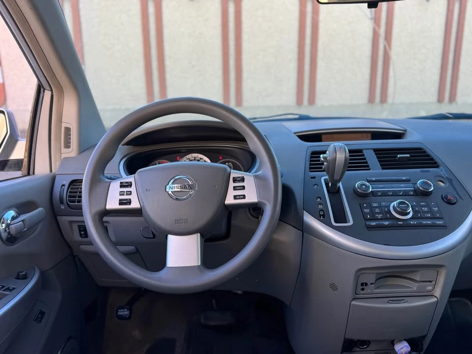 2007 Nissan Quest - Image 10 of 16