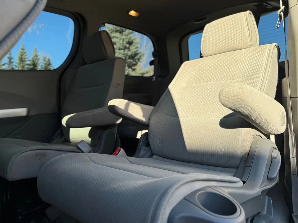 2007 Nissan Quest - Image 11 of 16